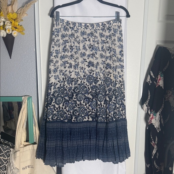 SPELL Elle Midi Skirt Floral Blue and White Size Small - Picture 4 of 10